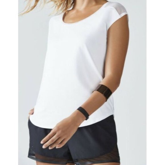 Fabletics Women's Activewear White Vanessa Mesh Back Athletic Top Size Medium - Picture 3 of 13
